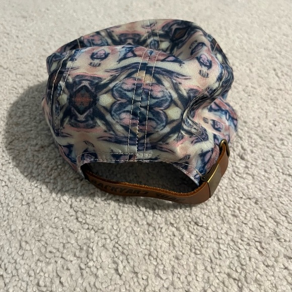 Aztec Patterned Multicolor Lightweight Cap - Picture 2 of 3